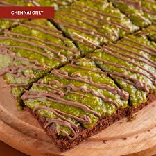 Pistachio Kunafa Brownie